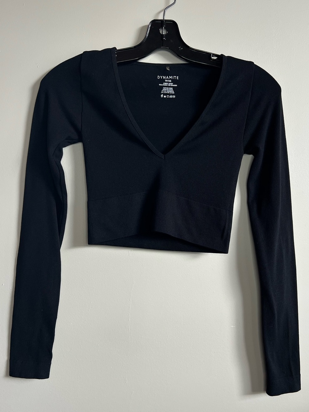 Dynamite Black Ribbed V-Neck Long Sleeve Crop Top XS Stretchy Casual